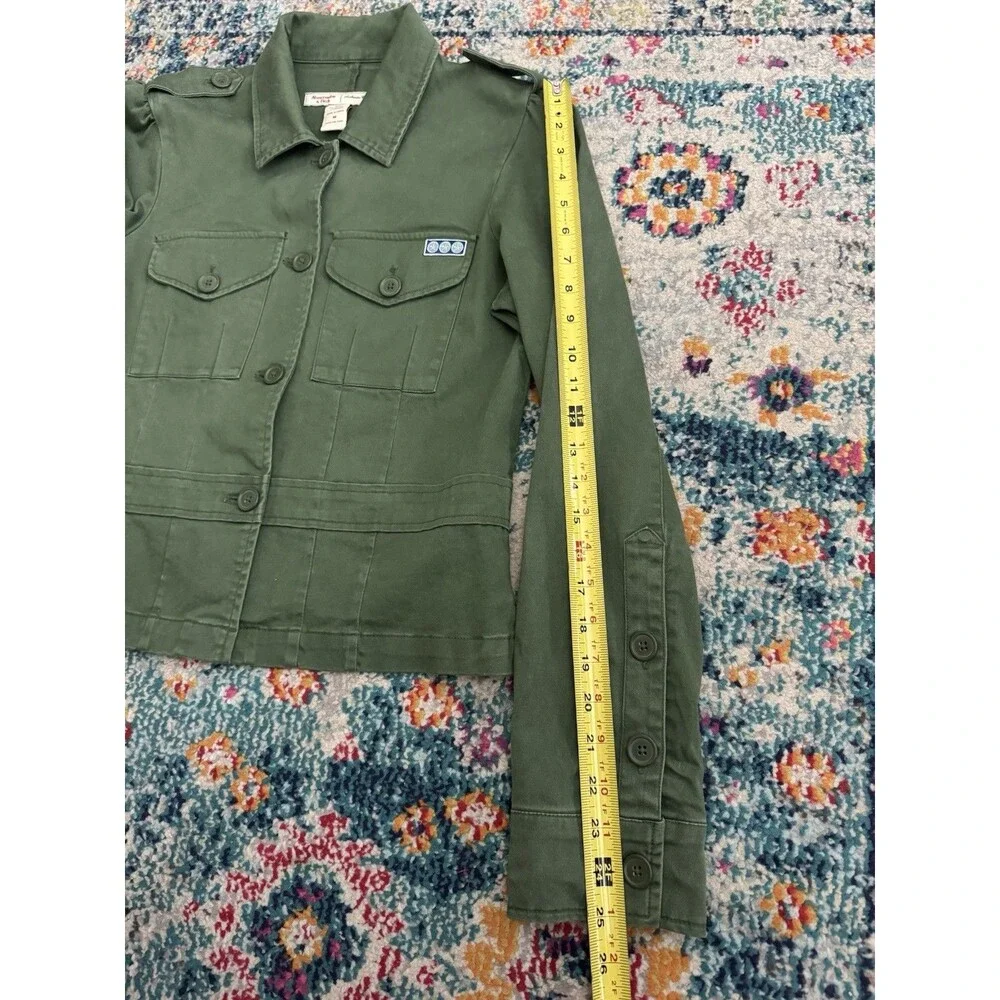 Abercrombie & Fitch this vintage